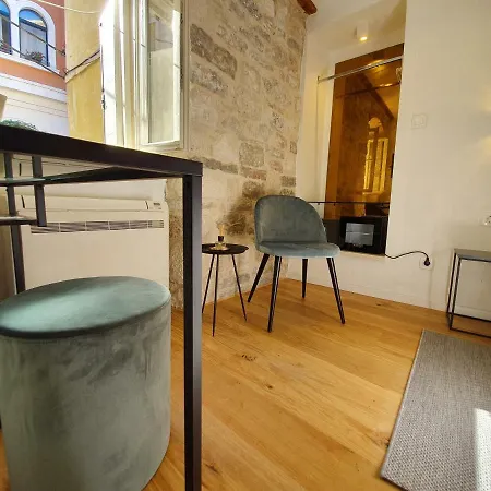 The At Bed & Breakfast