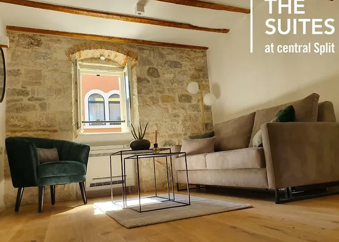 The At 4* スプリト