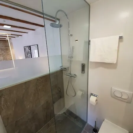 The At B&B 스플리트