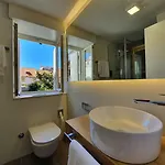 Bed & Breakfast The At