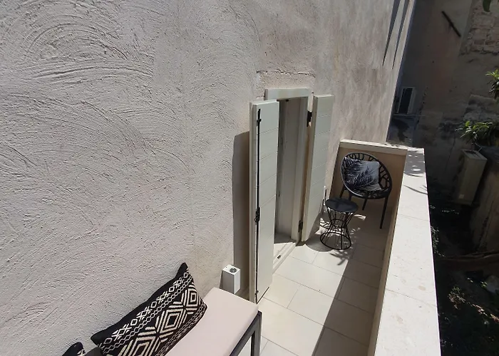 فندق مبيت وإفطار The At 4*