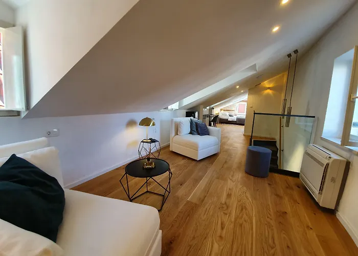 فندق مبيت وإفطار The At سبليت